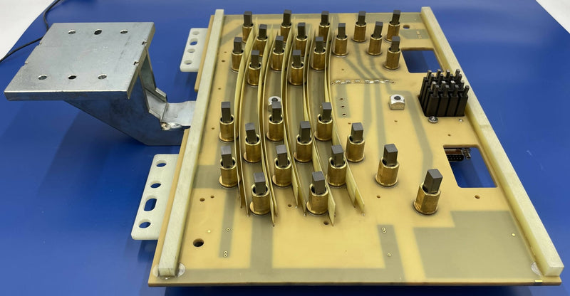 BRUSH BLOCK ASSEMBLY W/SIGNAL BRUSH BLOCK (7741130/07741130/7741163) SIEMENS