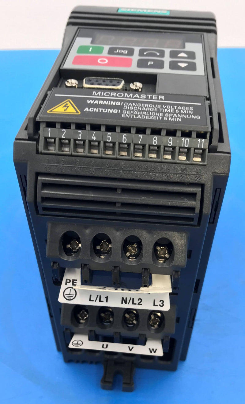 POWER CONVERTER/FREQ NVERTER (6SE9213 CA40) Siemens